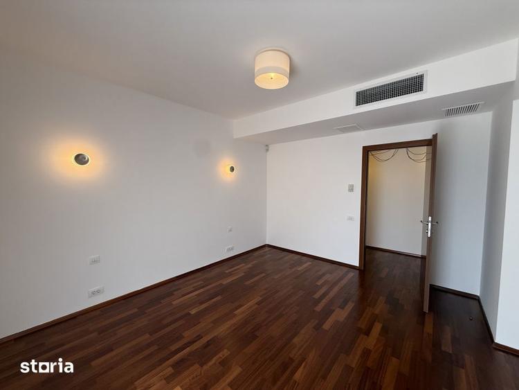 Apartament cu 4 camere, mobilat în Băneasa