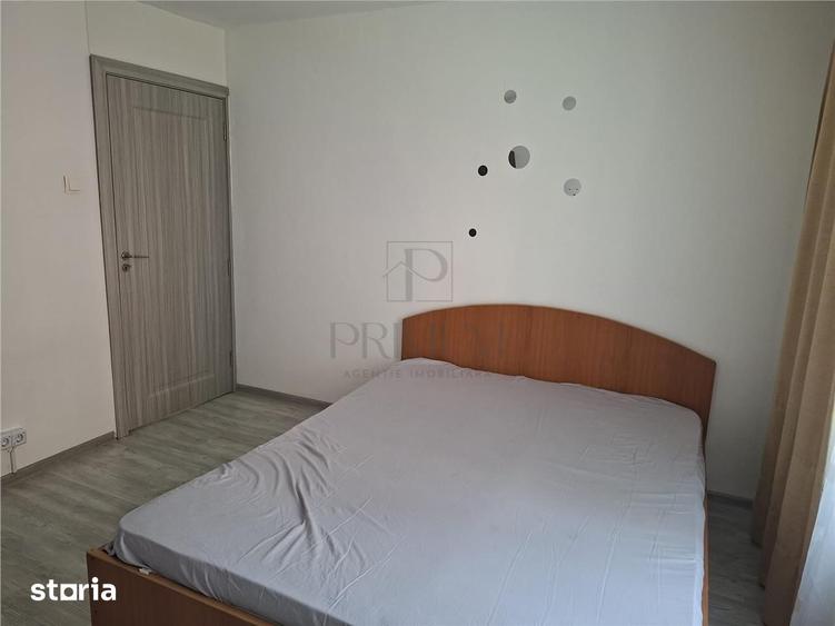 Apartament cu 2 camere decomandat, mobilat în Soarelui