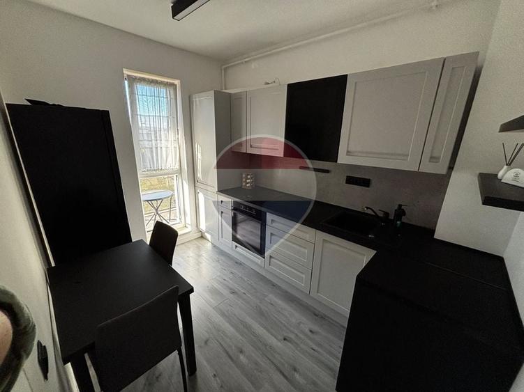 Apartament cu 2 camere decomandat, mobilat în Florești