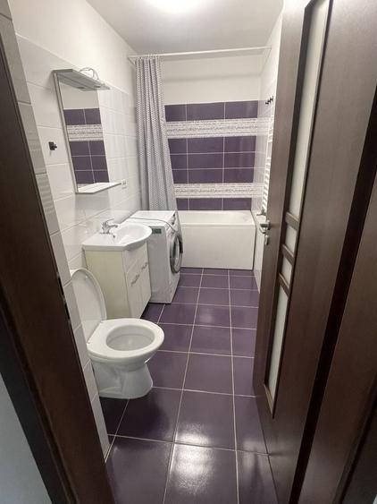 Garsonieră decomandată în Central