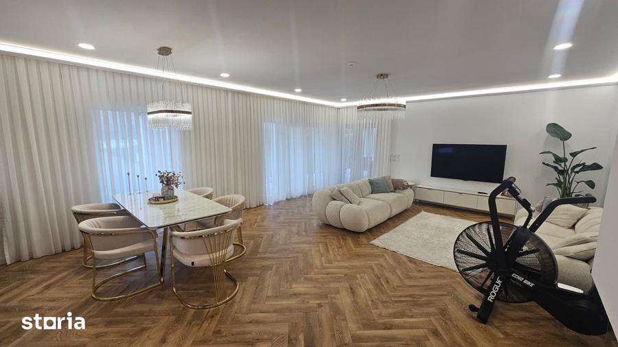 Casă cu 4 camere cu Teren 2100 Mp în Șcheia