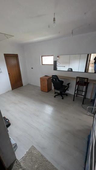 Casă cu 5 camere cu Teren 500 Mp în Sânmihaiu German