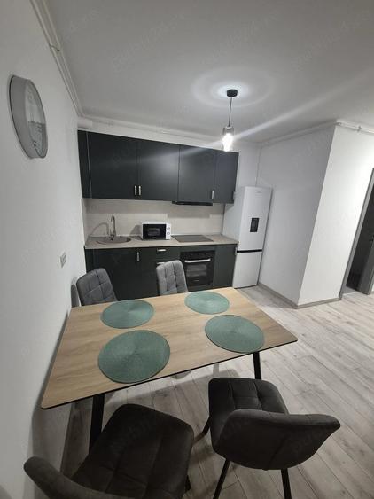 Apartament cu 2 camere semidecomandat în Exterior Vest