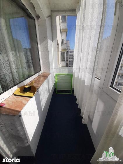 Apartament cu 3 camere decomandat, mobilat în Pantelimon