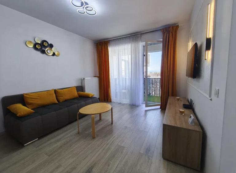 Apartament cu 2 camere decomandat, mobilat în Tractorul