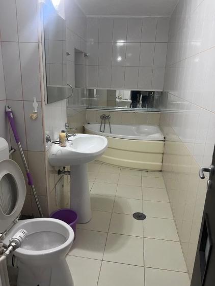 Apartament cu 2 camere decomandat în Unirii