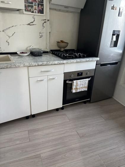 Apartament cu 2 camere nedecomandat în Universitate