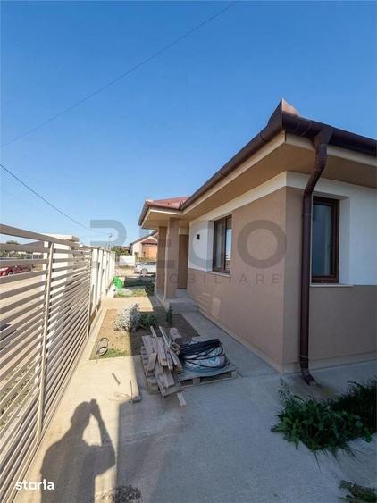 Casă cu 3 camere cu Teren 300 Mp în Sânmartin