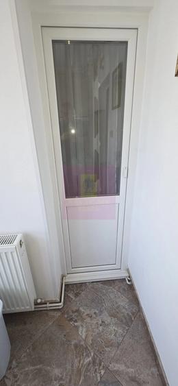 Apartamnet cu 3 camere de vanzare in Campina, Central - 4