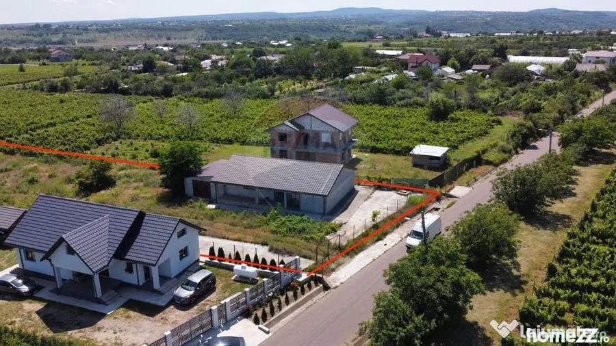 Casă cu 4 camere cu Teren 1991 Mp în Dragosloveni (Dumbrăveni)