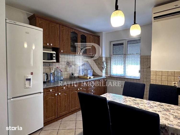 Apartament cu 3 camere în Iosia