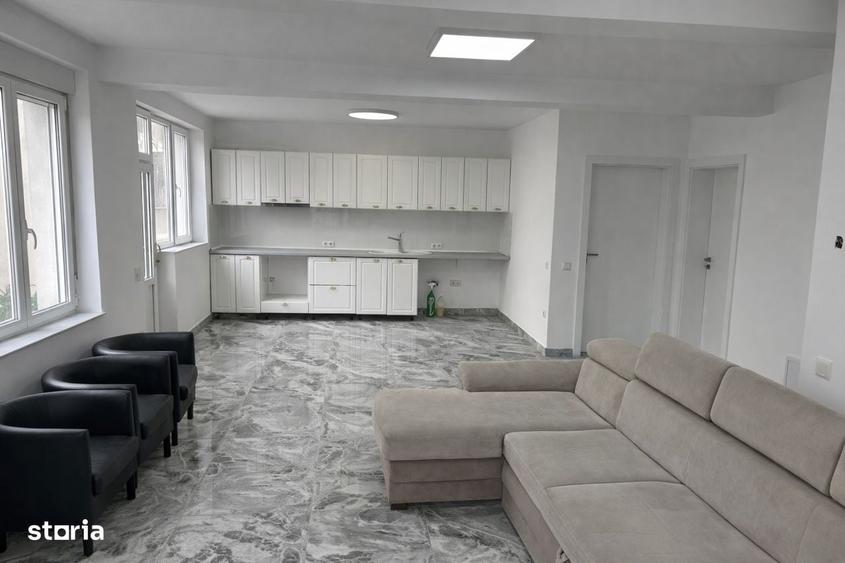 Casă cu 4 camere cu Teren 405 Mp în 6 Vânători