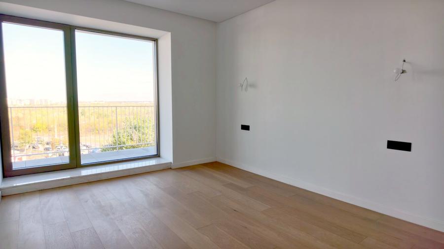 Apartament cu 3 camere în Petricani