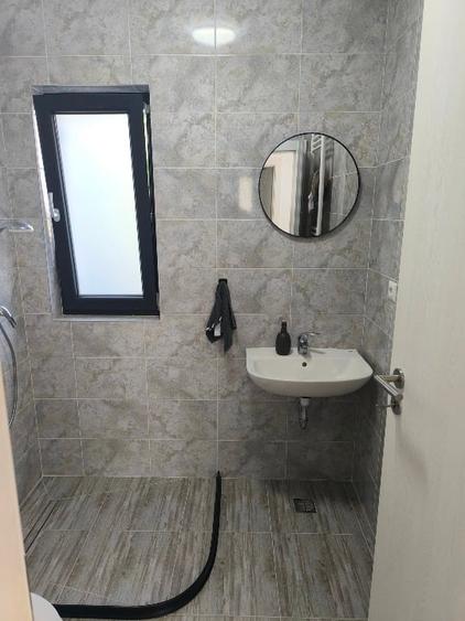 Duplex cu 4 camere cu Canalizare în Brătășanca