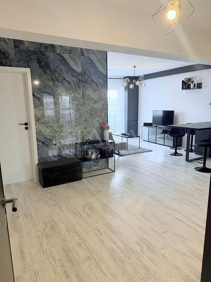 Apartament cu 3 camere decomandat în Baciu