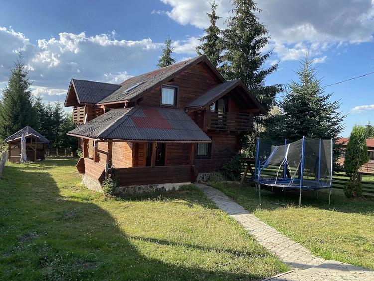 Casă cu 4 camere cu Teren 800 Mp în Beliș