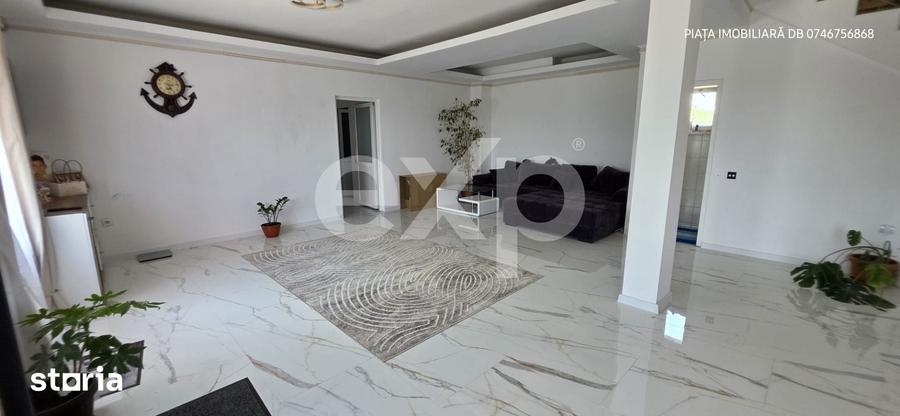 Casă cu 6 camere cu Teren 1438 Mp în Răcari