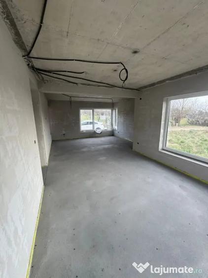 Casă cu 4 camere cu Teren 1900 Mp în Tăuții-Măgherăuș