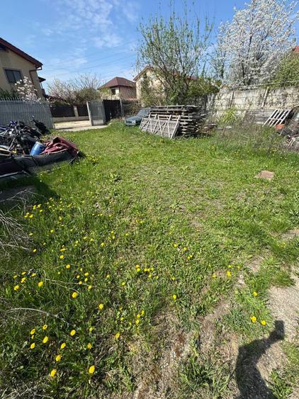 Casă cu 4 camere în Dobroești