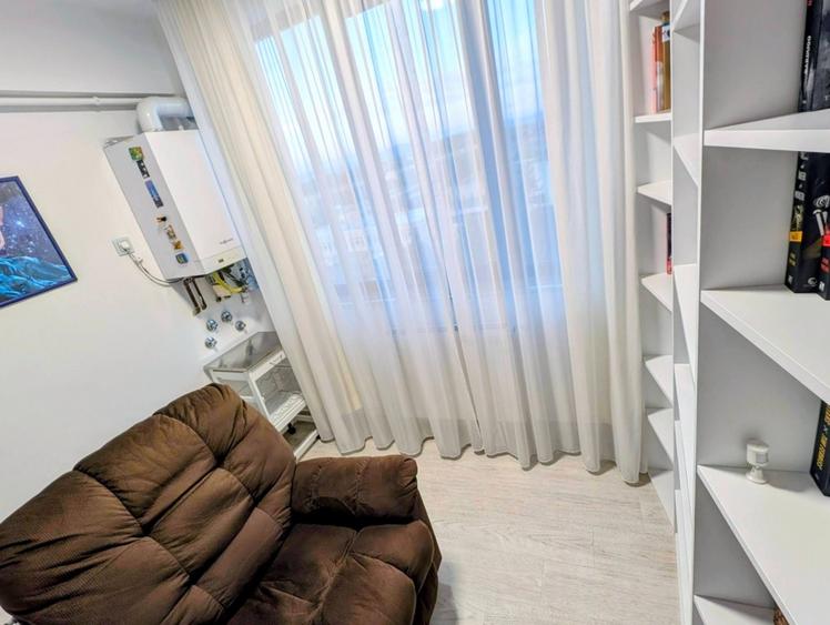 Apartament cu 4 camere decomandat, mobilat în Tractorul