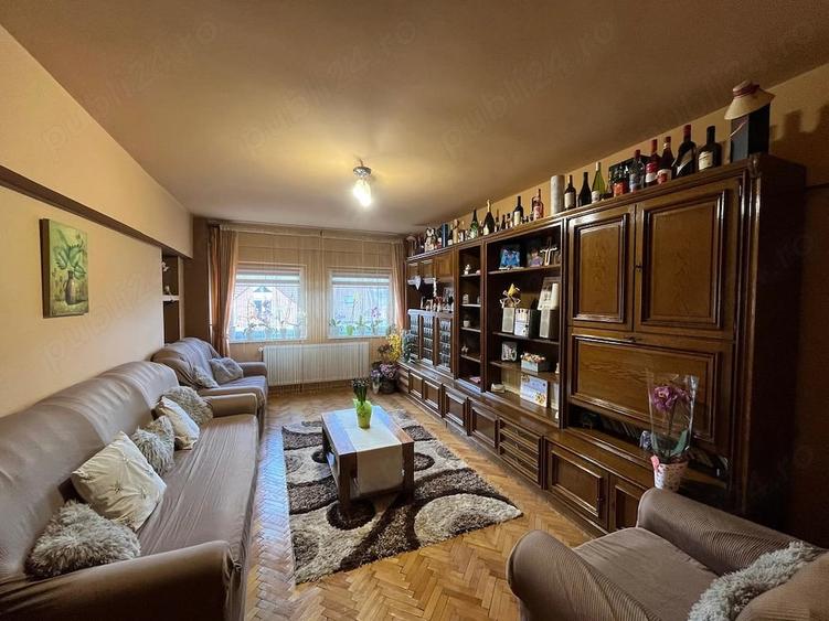 Apartament cu 3 camere decomandat în Ultracentral