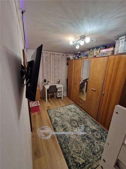 Apartament cu 3 camere semidecomandat, mobilat în Tătărași