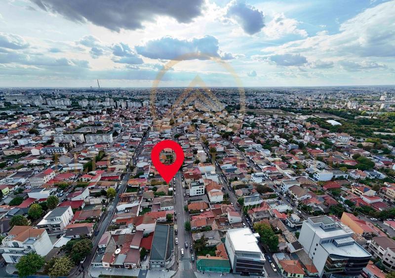 Casă individuală cu 4 camere cu Canalizare în Faleza Nord