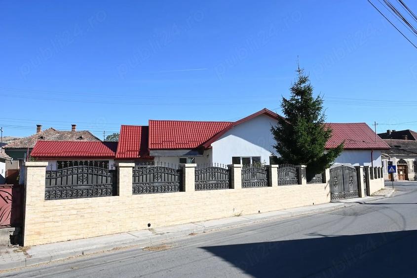 Casă cu Teren 300 Mp în Iara