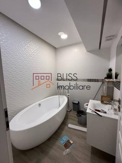 Apartament cu 3 camere decomandat în Pipera