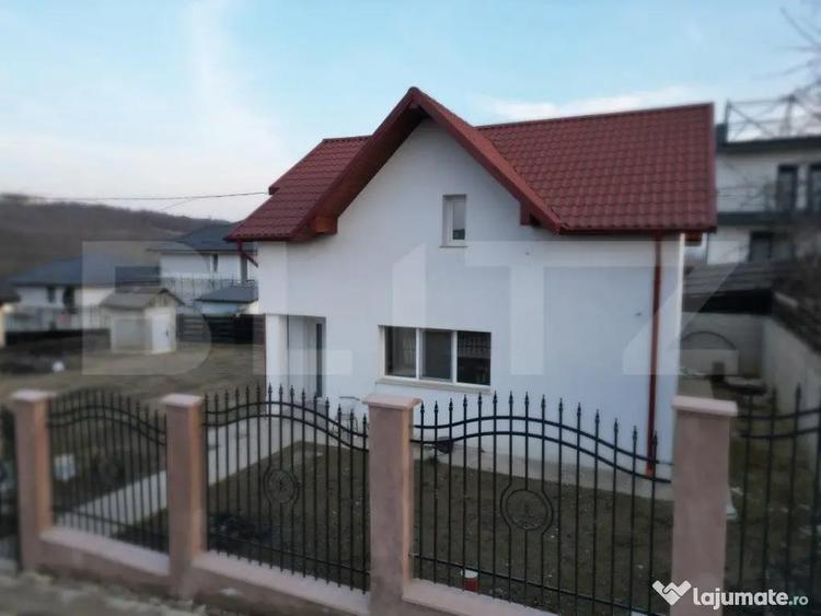 Casă cu 4 camere cu Teren 450 Mp în Central