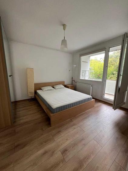 Apartament cu 3 camere decomandat în Apărătorii Patriei