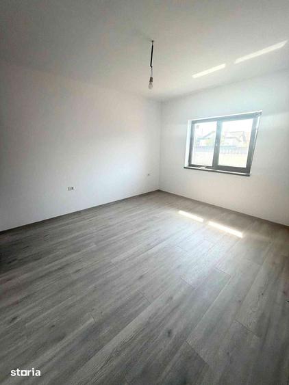 Casă cu 3 camere cu Teren 400 Mp în Hemeiuș