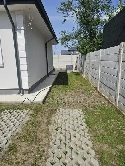 Casă cu 3 camere cu Teren 427 Mp în Central