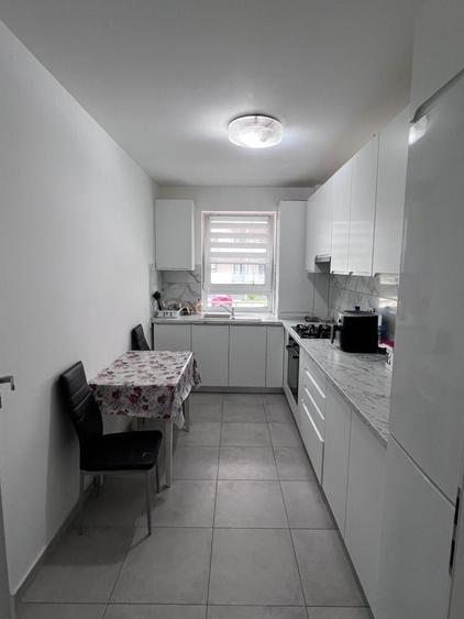 Apartament cu 2 camere decomandat în Exterior Vest