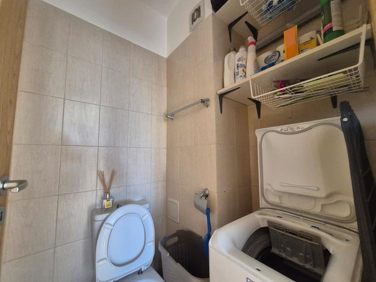 Apartament cu 3 camere decomandat în Canta