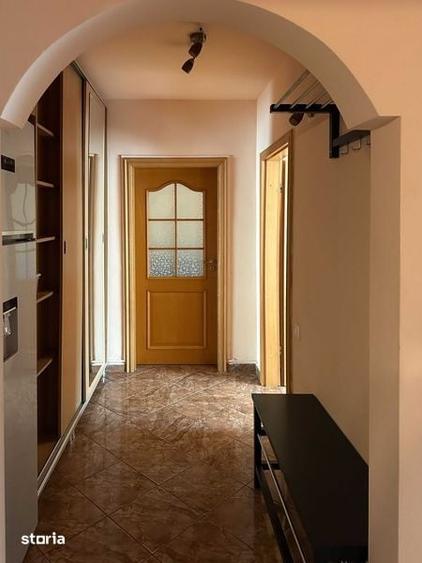 Inchiriez apt 2 camere la 10 mn de metrou Dristor si boiler inclus - 2