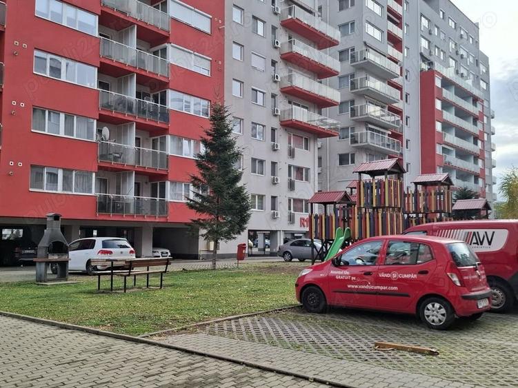 Apartament cu 2 camere nedecomandat în UTA