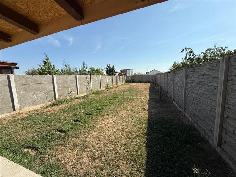 Duplex cu 3 camere cu Teren 362 Mp în Remetea Mare
