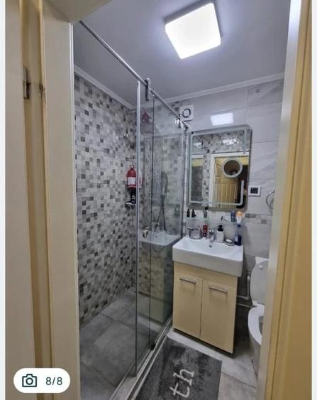 Apartament cu 3 camere decomandat în Drumul Taberei