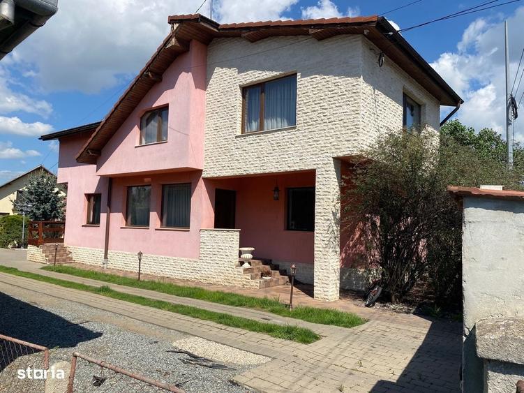 Casă cu 4 camere în Someșeni
