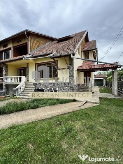 Casă cu 11 camere cu Teren 1915 Mp în Păulești