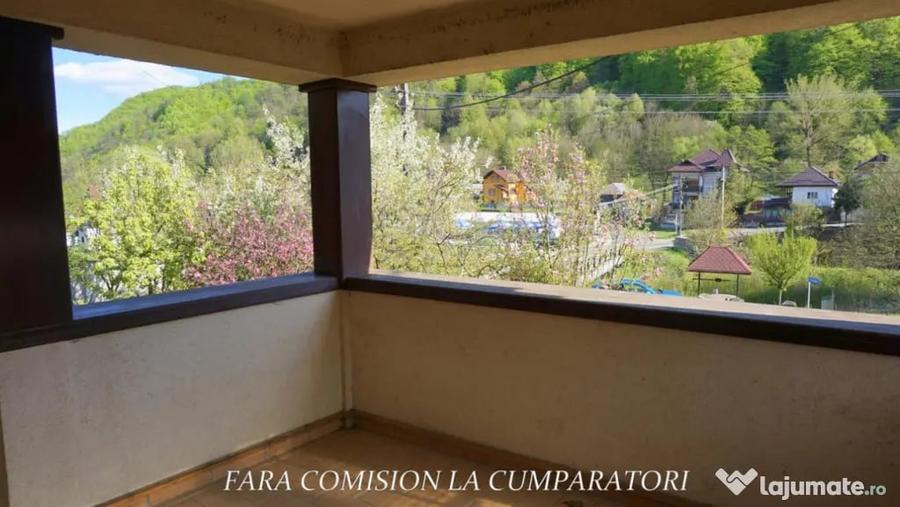 Casă cu 5 camere cu Teren 739 Mp în Muereasca