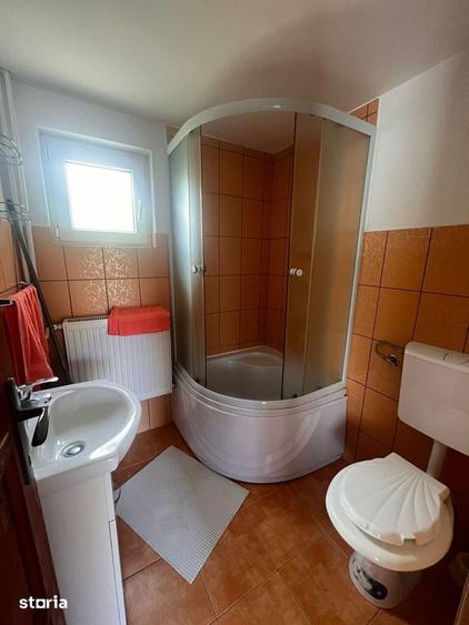 Casă cu 4 camere cu Teren 700 Mp în Central