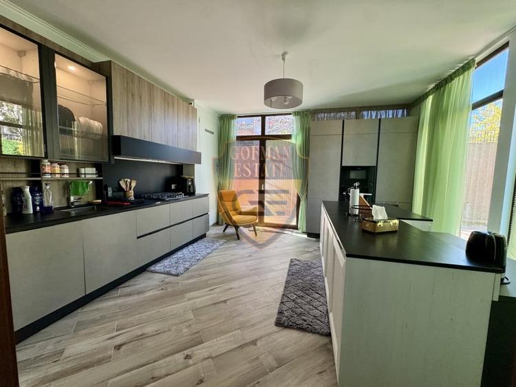 Duplex cu 5 camere cu Canalizare în Faleza Nord