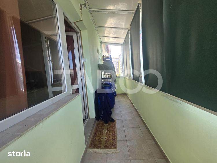 Apartament cu 2 camere semidecomandat, mobilat în Mihai Viteazul