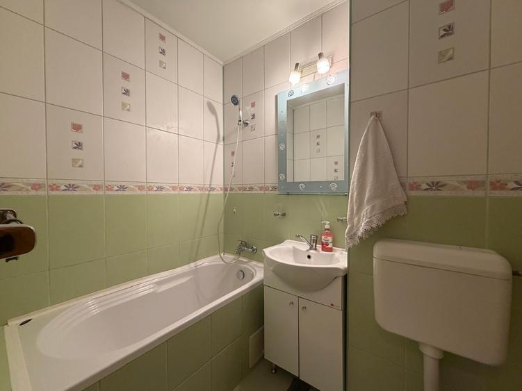 Apartament cu 2 camere semidecomandat în Titan