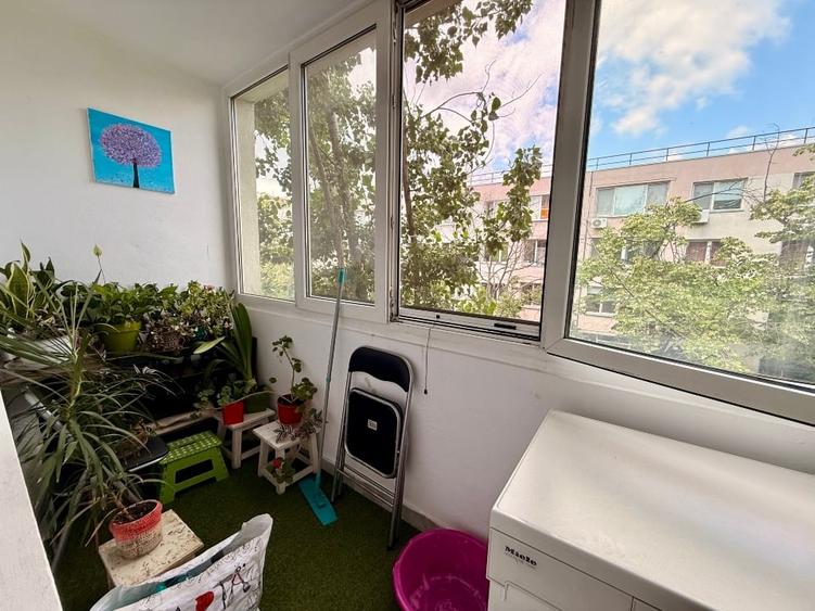 Apartament cu 4 camere decomandat, mobilat în Drumul Taberei
