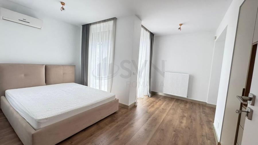 Casă individuală cu 7 camere cu Canalizare în Băneasa