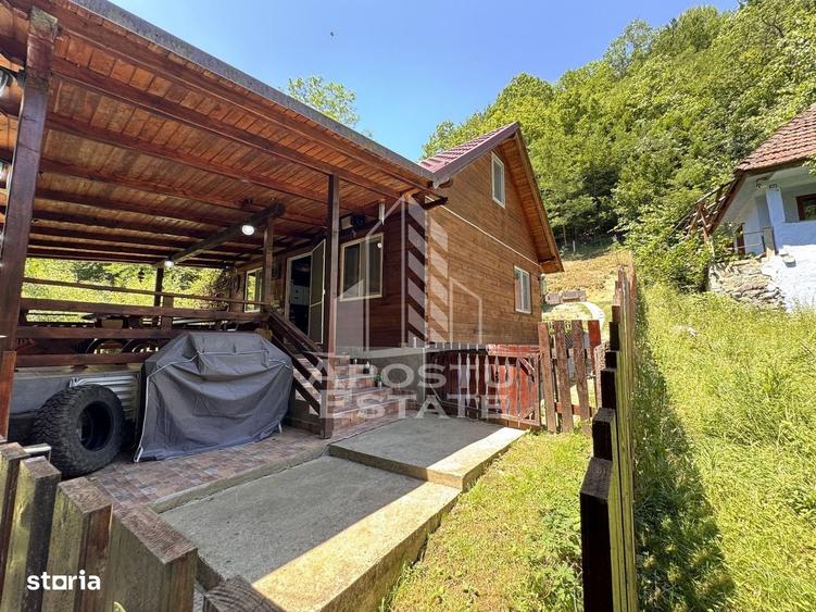 Casă cu 4 camere în Blăjeni