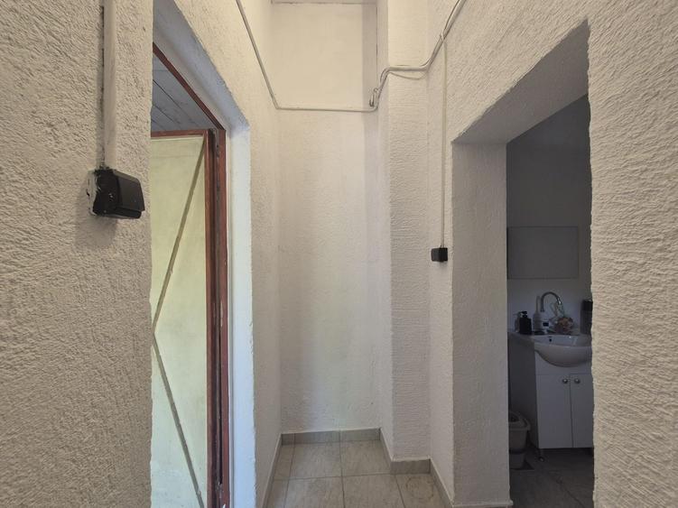 Spațiu comercial, de 20 mp, în Vlahuță
